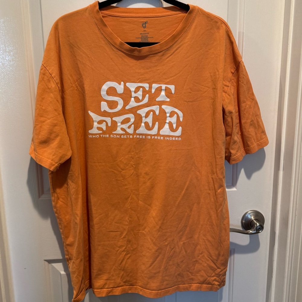 Elevated Faith Set Free Orange White Graphic Tee Size XXL